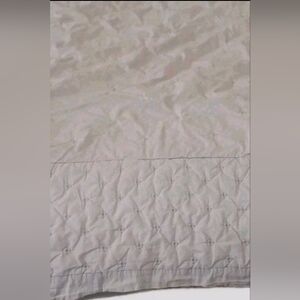 Waverly by "Ellery Homestyles"   100% Cotton Face Queen Sz Quilted Duvet 90"X90"